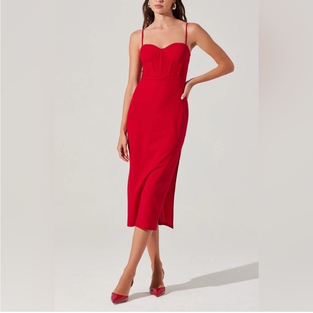 Astr Scarlet Midi Dress